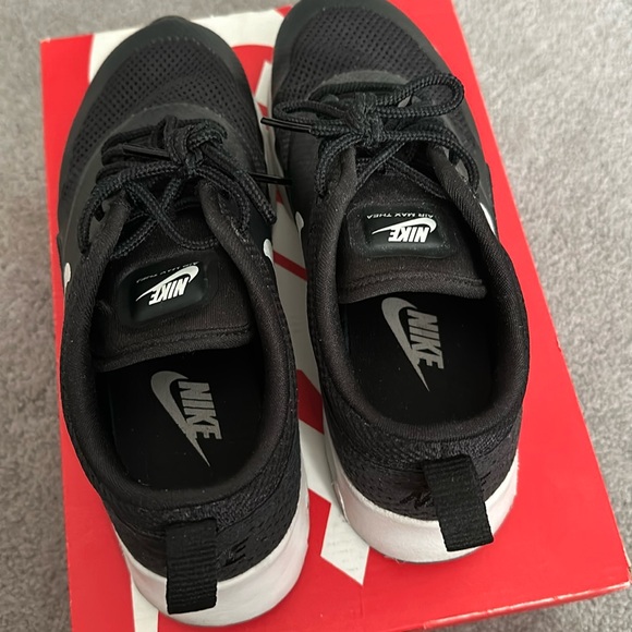 NIKE AIR MAX THEA BLACK size 7 women's - Picture 9 of 13